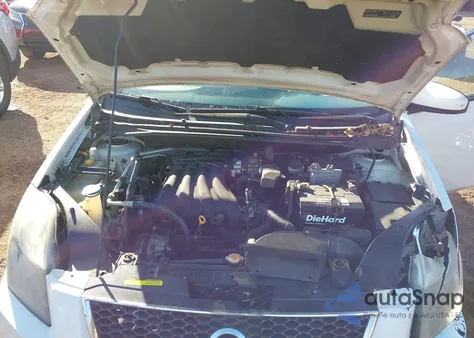 2010 Nissan Sentra 2.0Sr z USA, uszkodzony, nr VIN 3N1AB6AP0AL679157